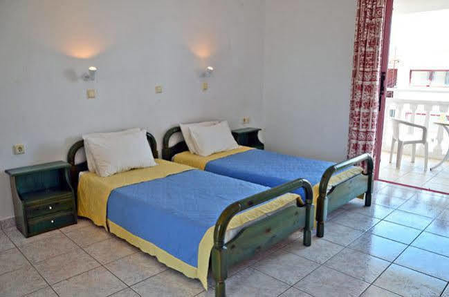 Bona Vista Studios Laganas Extérieur photo